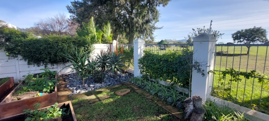 To Let 2 Bedroom Property for Rent in Goedemoed Western Cape